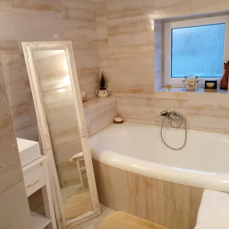 Pod Skalou, Manesova 646 Villa *